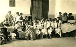 Scuola di cucito del 1933